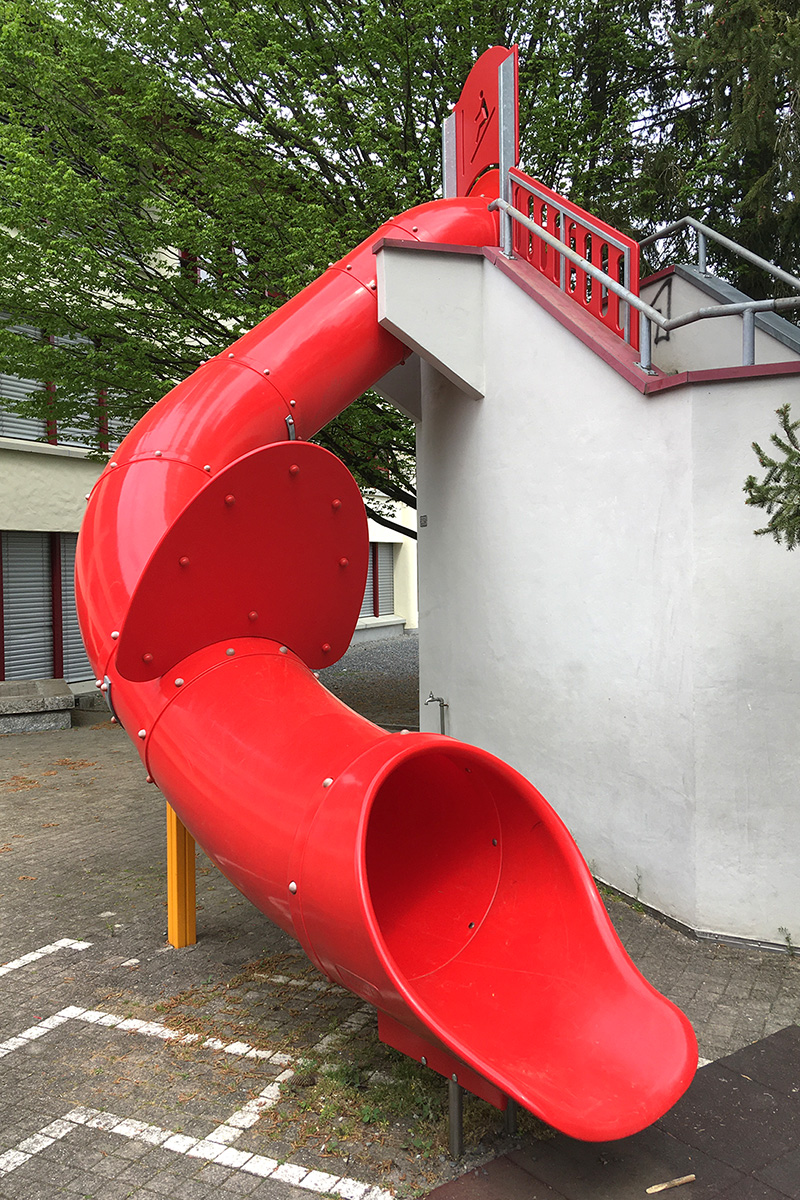 Spielplatz Schulhaus Klaus